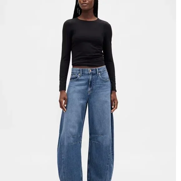 Gap High Rise Horseshoe Jeans - Picture 7 of 7